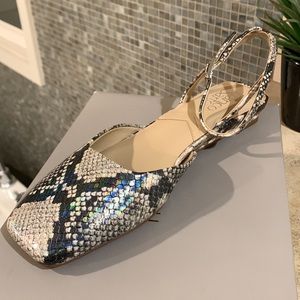 Franco Sarto Jolee flats